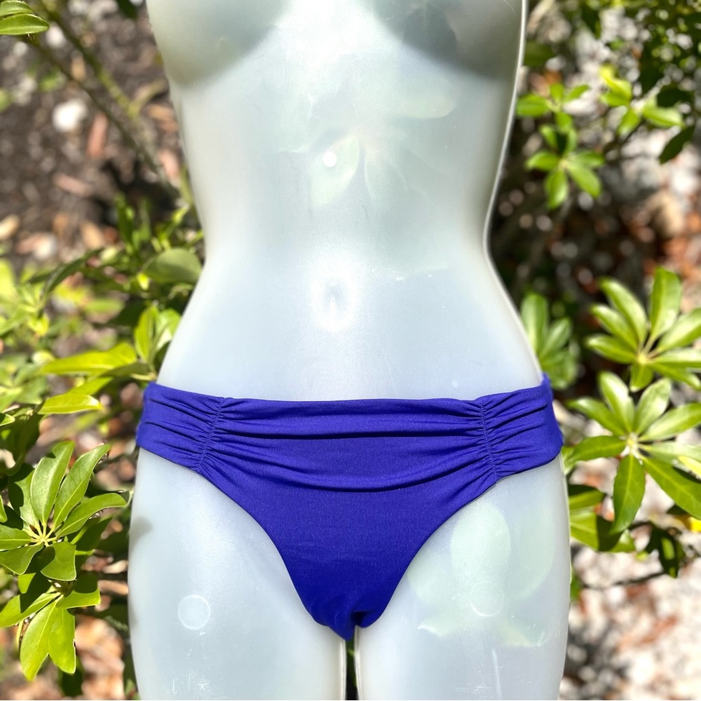 Anthropologie Navy Blue Ruched Bikini Bottoms Size XS 2 Designer Surfer Staple